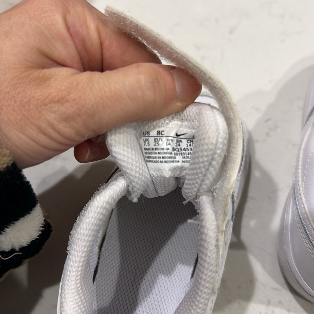 White Nike Shoes - Picture 5 of 7